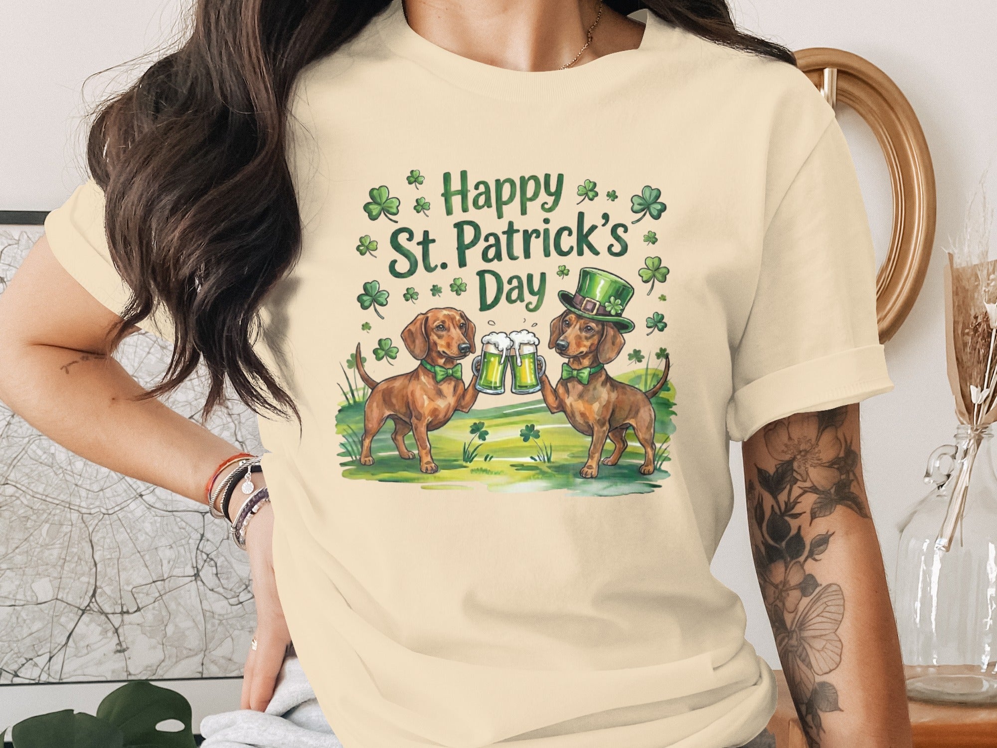 Happy St. Patrick's Day Dachshund Graphic T-Shirt